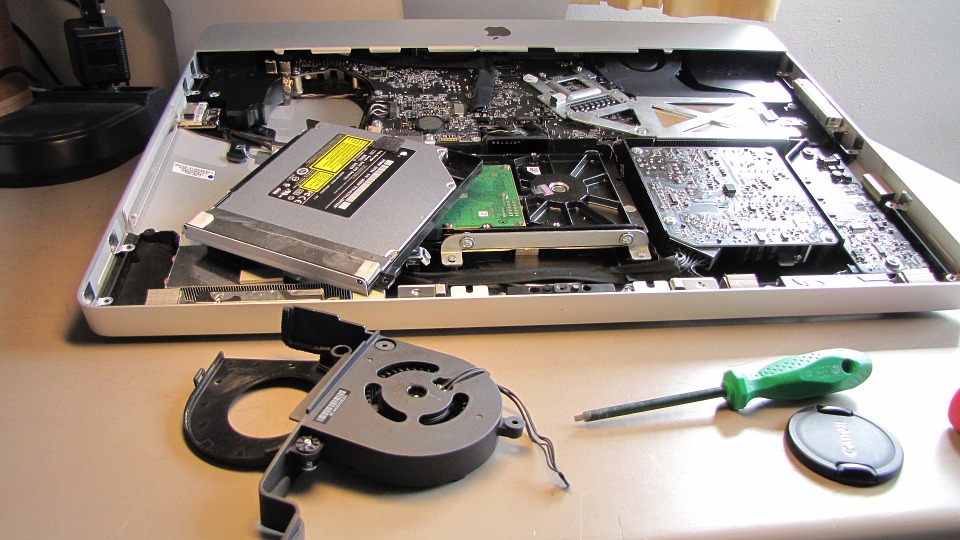 repairing a Mac PC